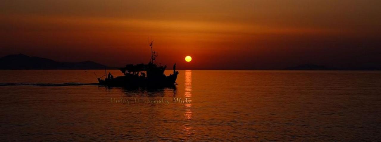 Akti Miaouli Holiday Home Vari  ภายนอก รูปภาพ